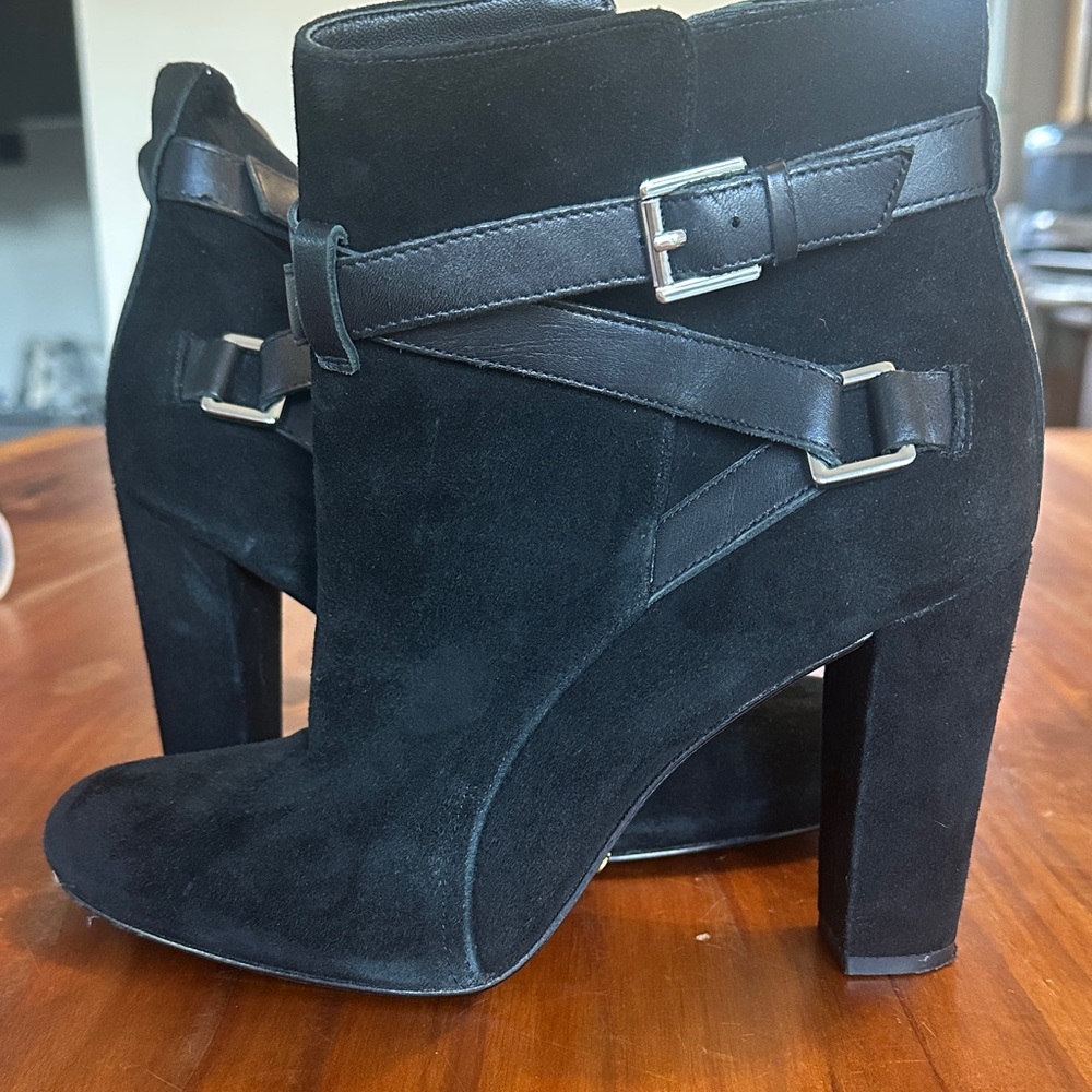 Lauren Ralph Lauren Vianca ankle booties in black suede